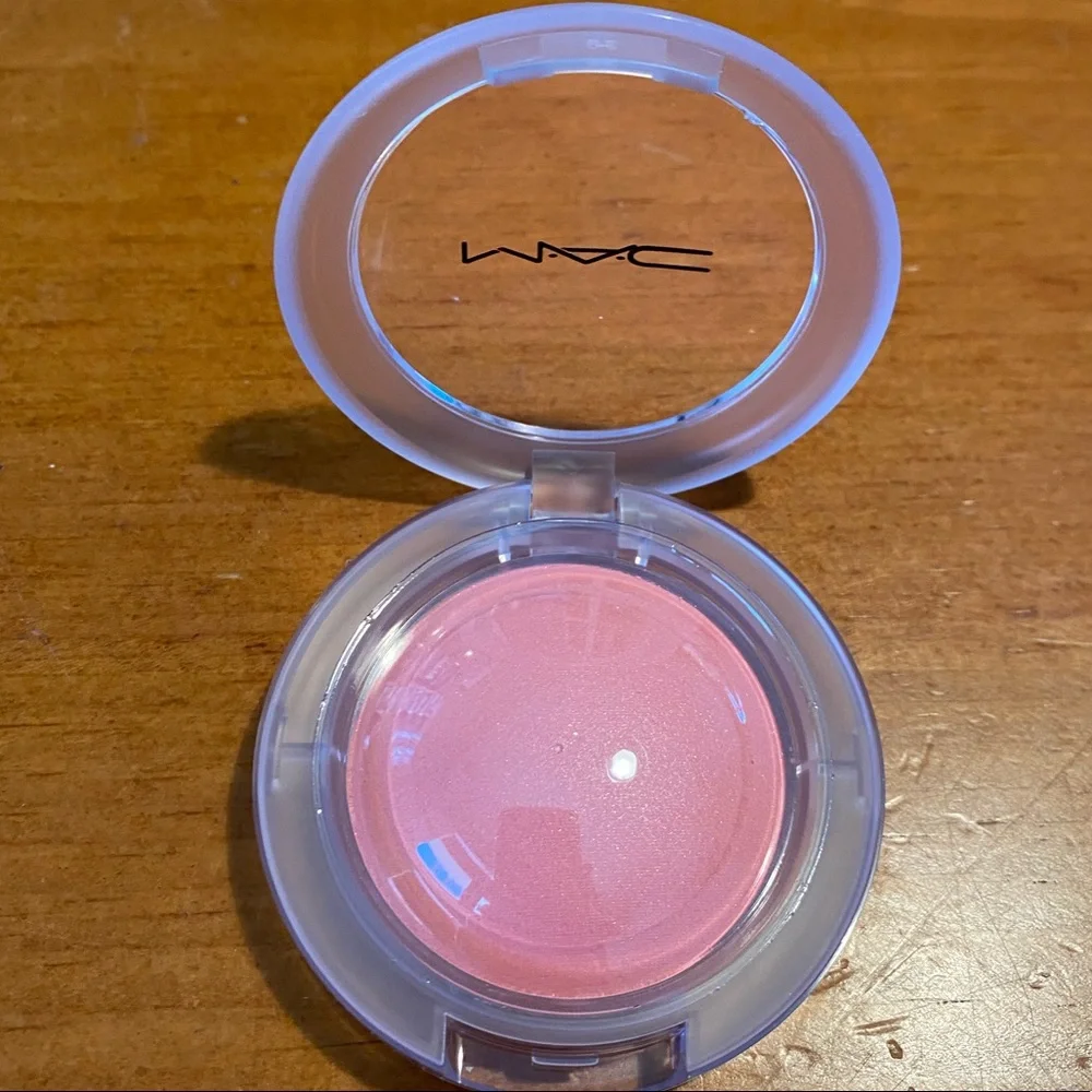 MAC Glow Play Blush Cheeky Devil